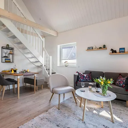 Holiday home Helgohuus